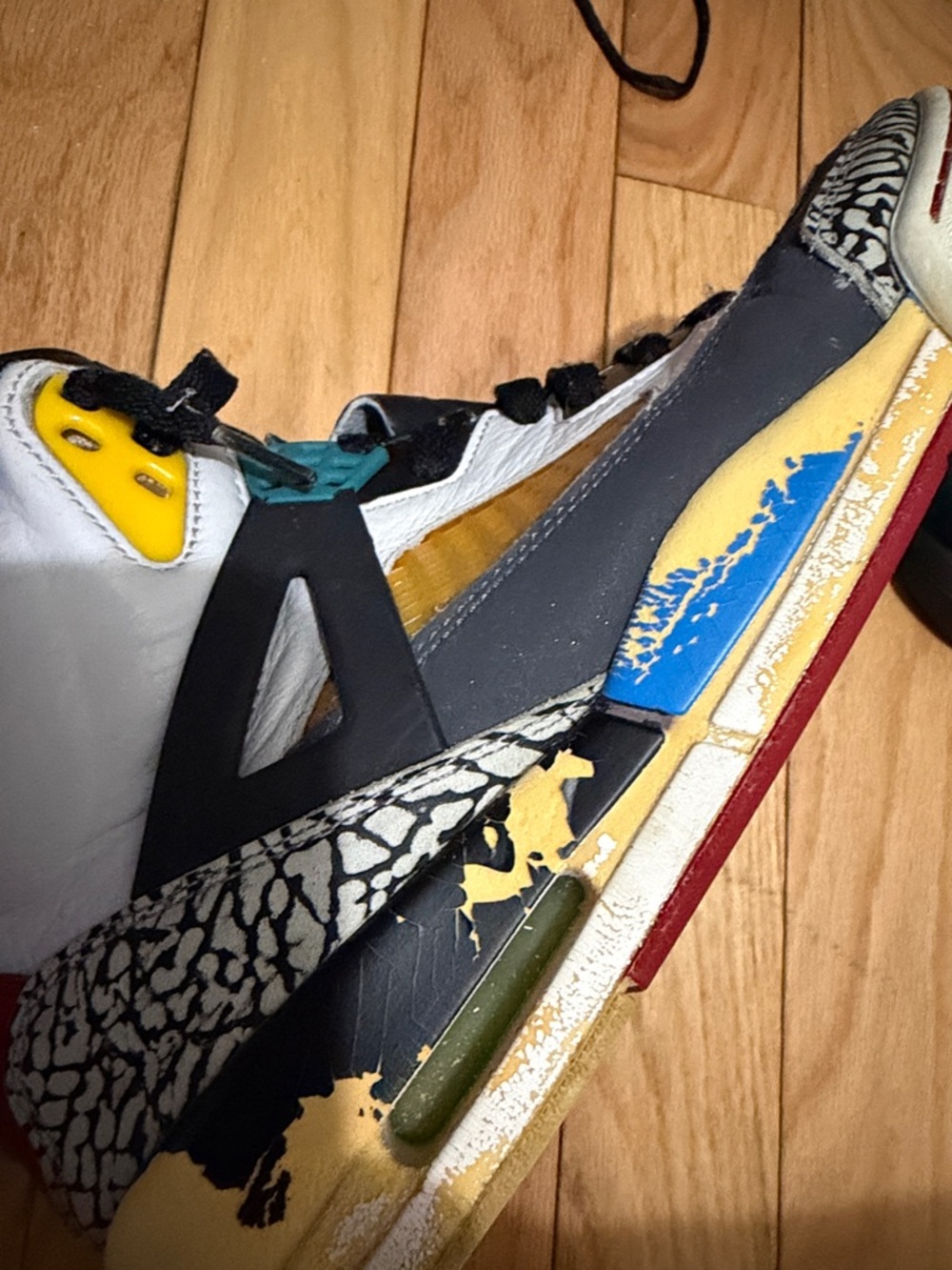 Jordan spizike from 2011 size 10.5 - Picture 4 of 7